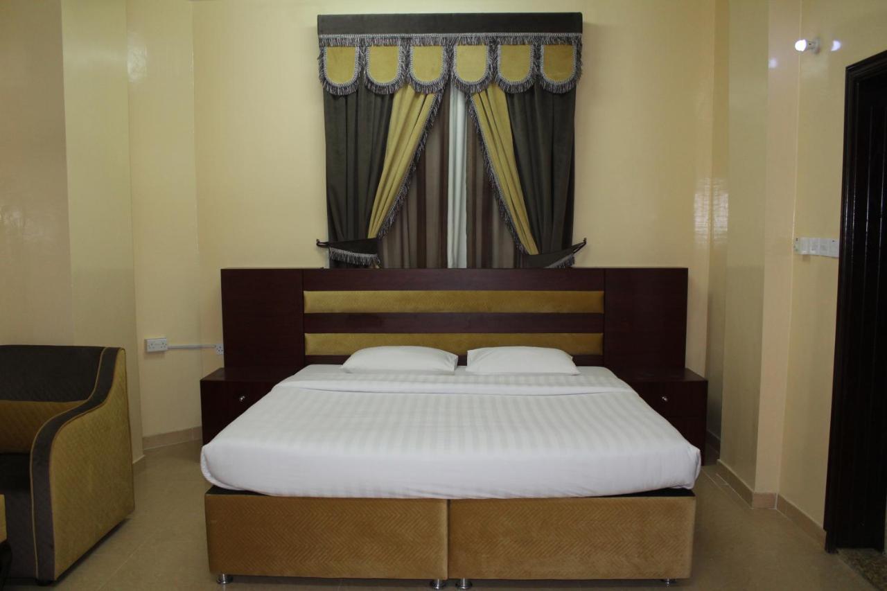Al Aman Hotel Apartment Al Buraimi Bagian luar foto